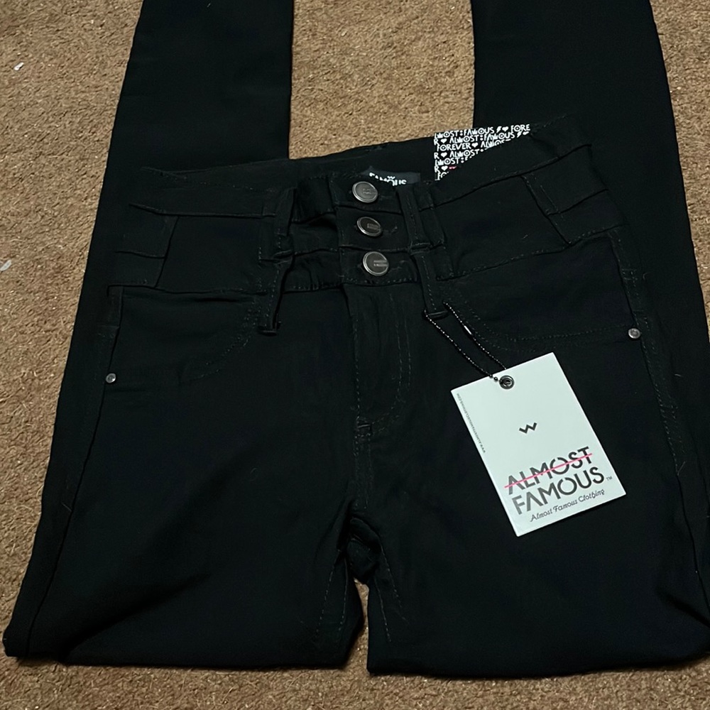 Almost Famous Jeans Size 3